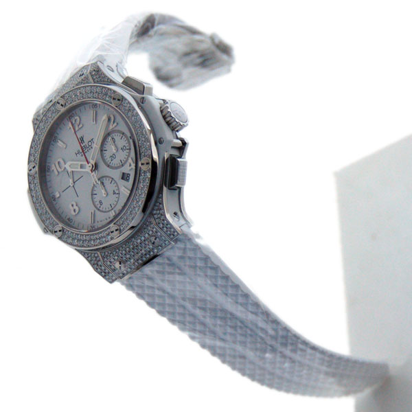 ウブロ HUBLOT ビッグバン サンモリッツ ベゼルラグダイヤ 301