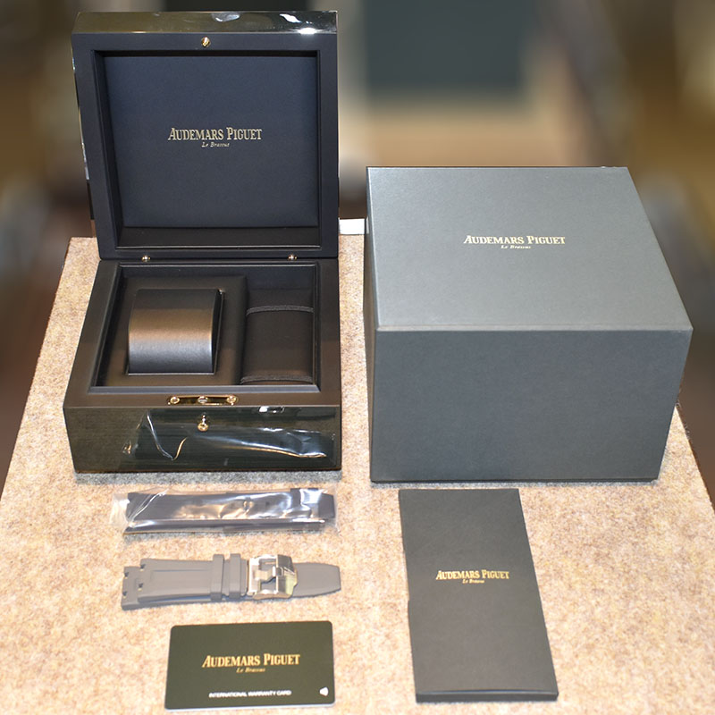 オーデマ・ピゲ AUDEMARS PIGUET ロイヤルオーク オフショア