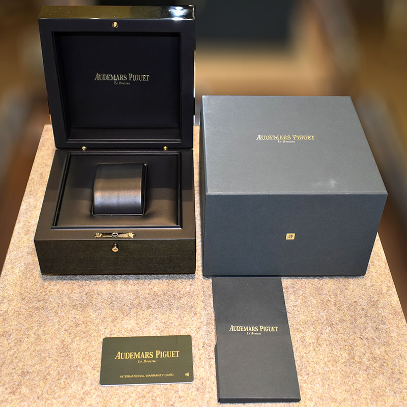オーデマ・ピゲ AUDEMARS PIGUET ロイヤルオーク オフショア