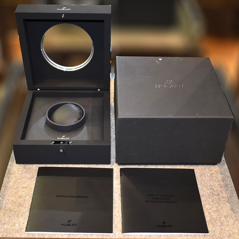 HUBLOT ウブロ　腕時計空箱　ボックス　ケース　付属品 送料無料 HUBLOT 箱 ウブロ 内箱 外箱 ボックス ケース 時計
