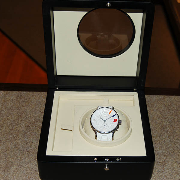 ノア N.O.A 16.75-G012 ベネズエラ限定 44mm クロノグラフ クォーツ