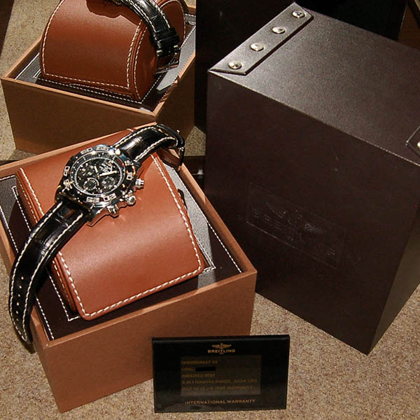 ブライトリング BREITLING クロノマット44 A011B56WBA AB0110